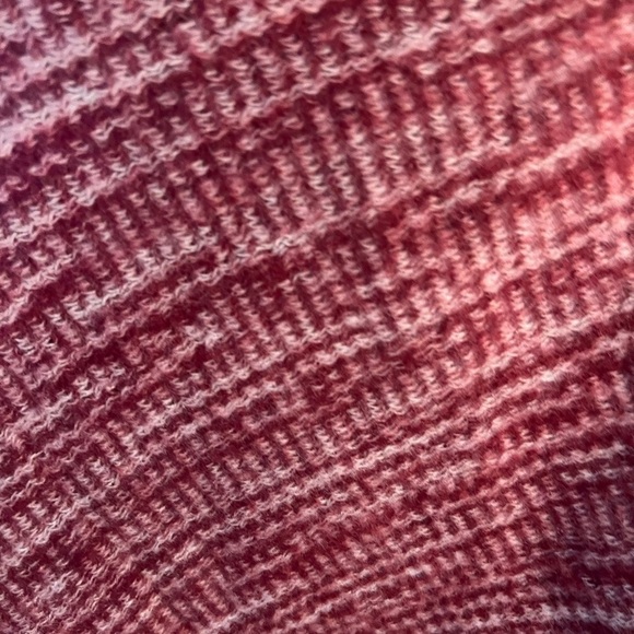 Red and White Knit Poncho - Picture 4 of 5